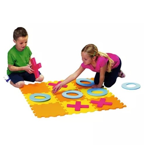 Giant noughts crosses play - noughts, &