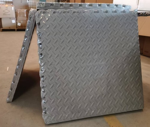 Interlocking foam - sq, ft